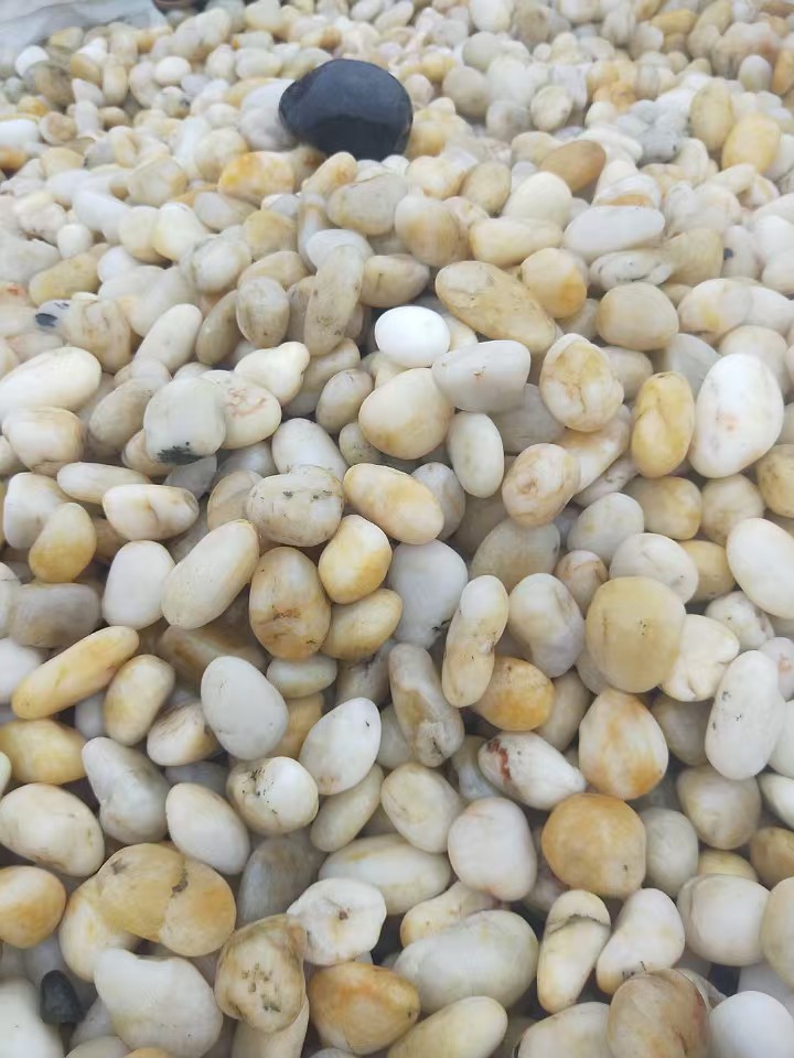 天然白色鹅卵石