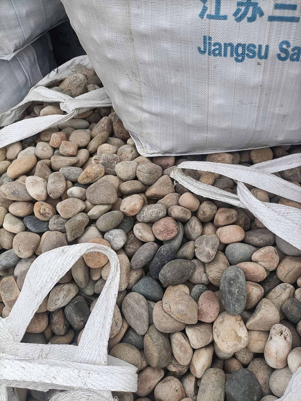 天然鹅卵石3-5公分