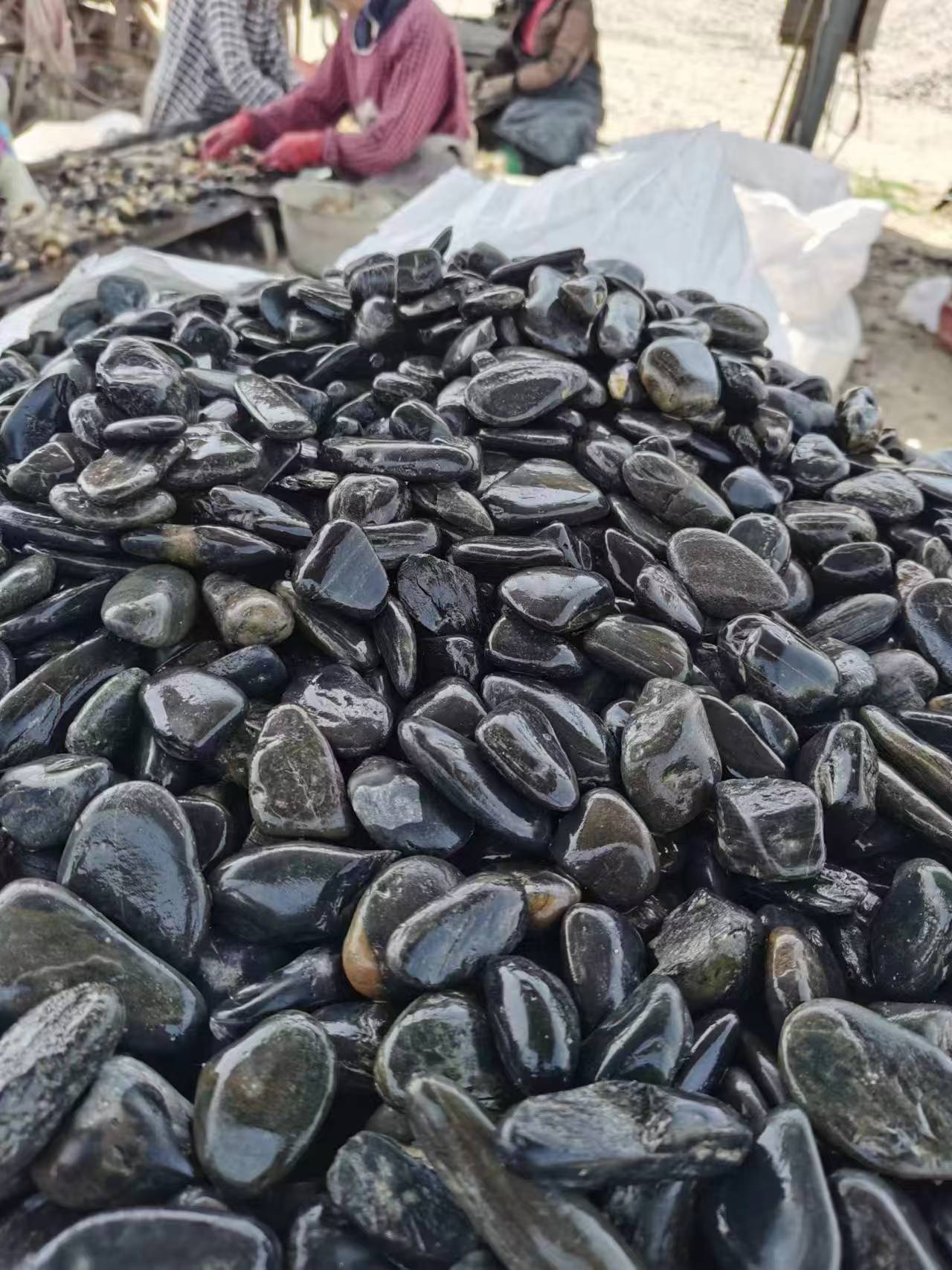 天然普黑鹅卵石