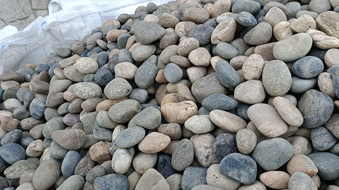 天然五彩鹅卵石2-3公分